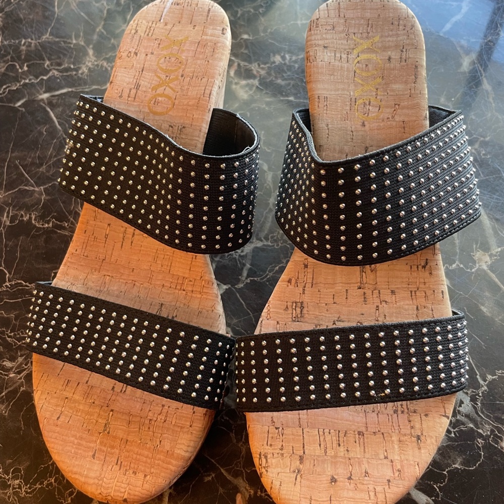 Super cute size 8 XOXO
